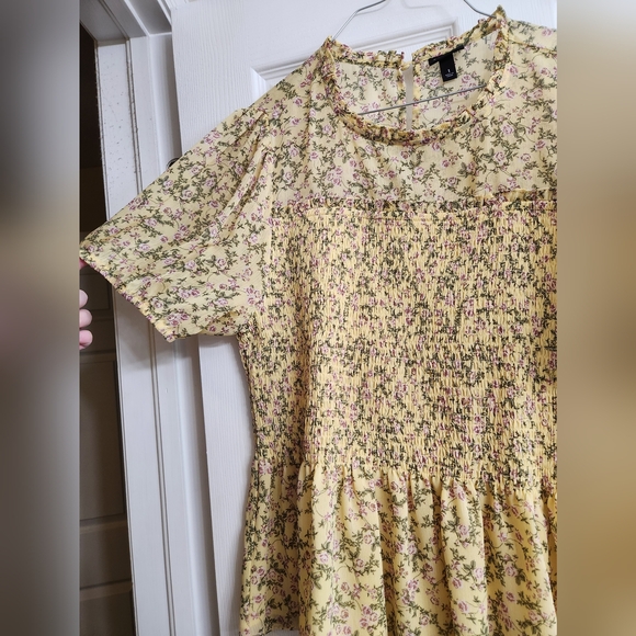 Torrid Floral Blouse - Picture 2 of 5